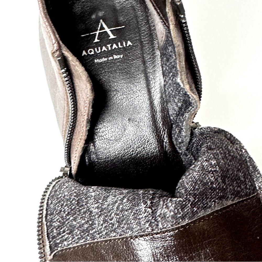 Aquatalia Italian Taupe Leather Heeled Boots 7 - Picture 7 of 11
